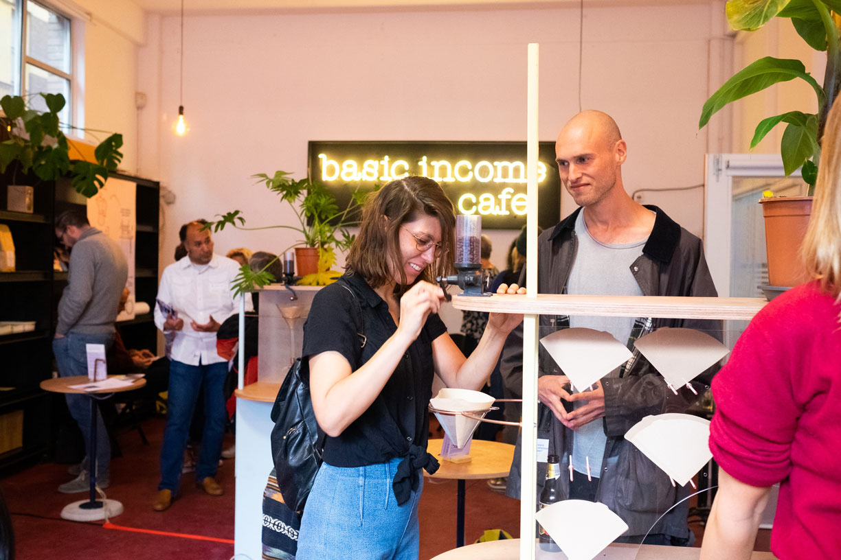 Basic Income Café (2019)