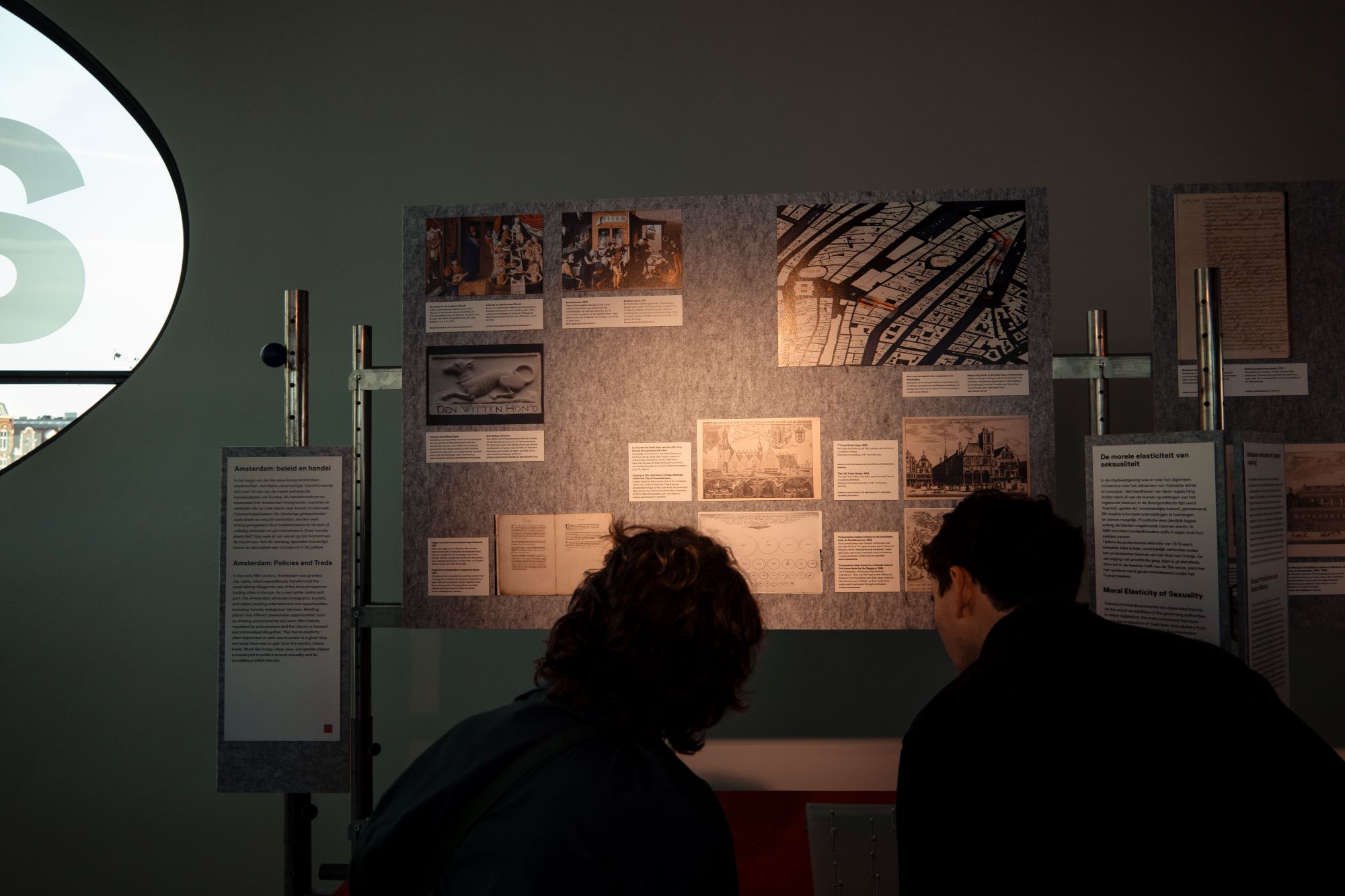 Peeping Spaces: Exhibition