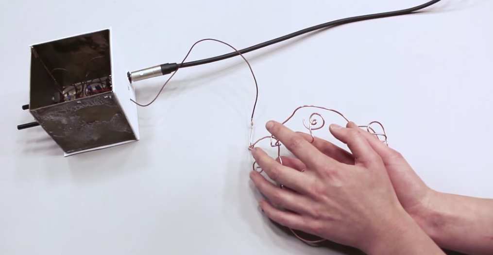 (2017) Antennas Theremin