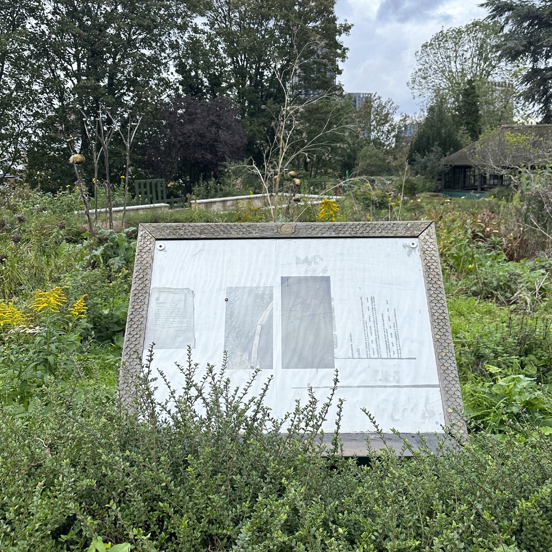 ‘feeling/folding the tributary’