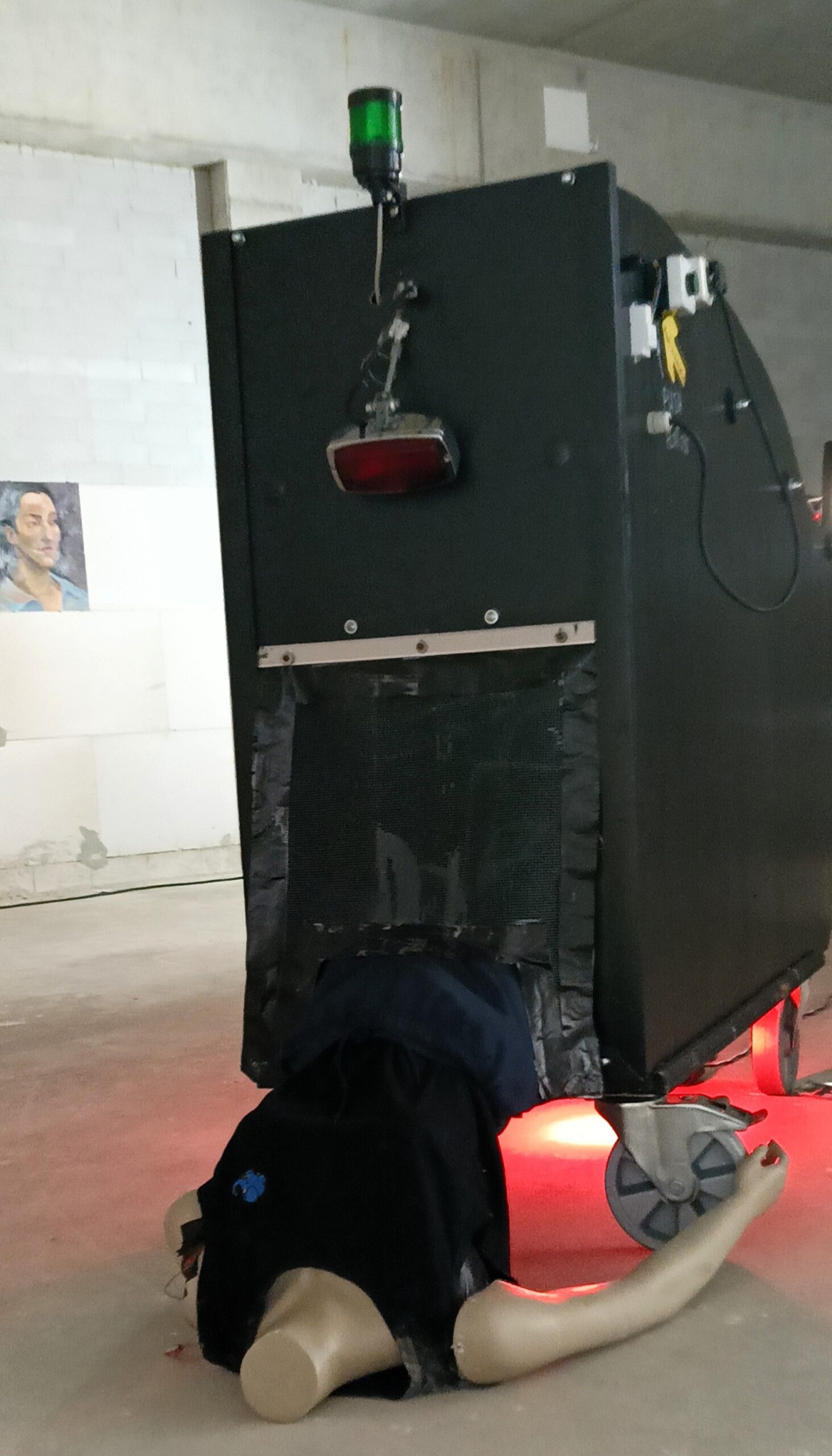 001 Kinetische installatie: Consume