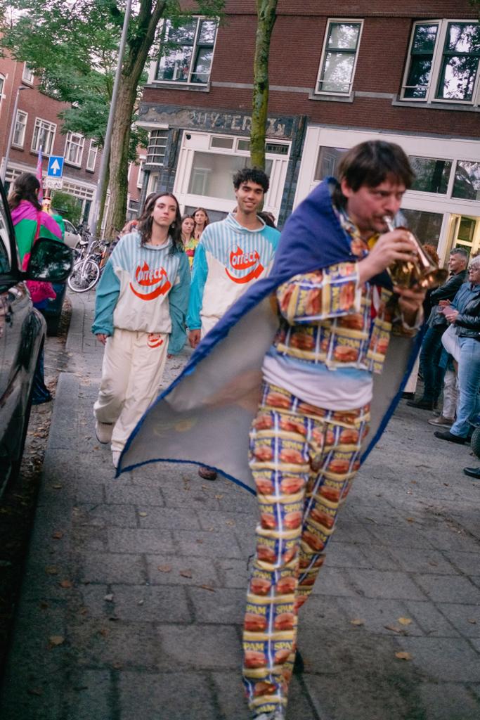 Small Talk at the Kruiskade (A Costume is Music)