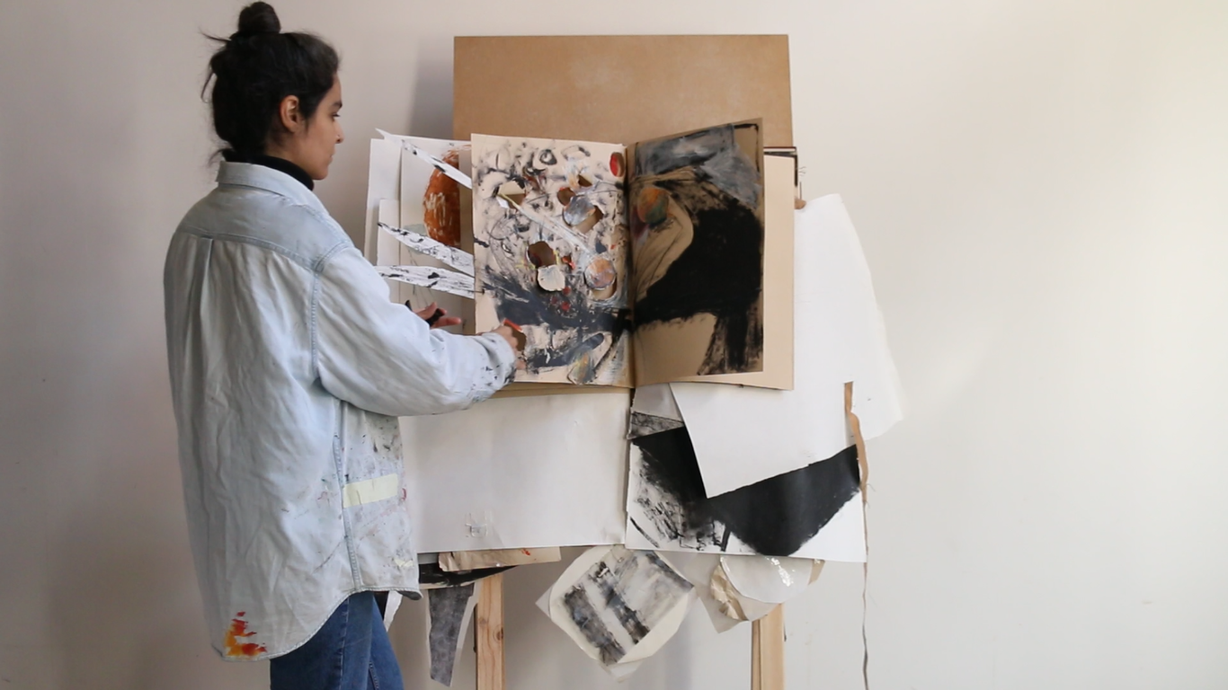 The table shouts the orange