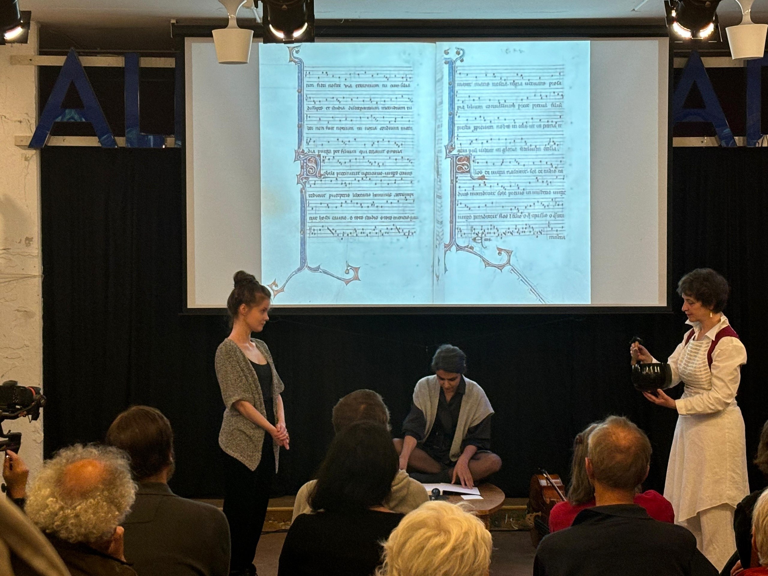 Puntkomma muziek: Meerstemmigheid