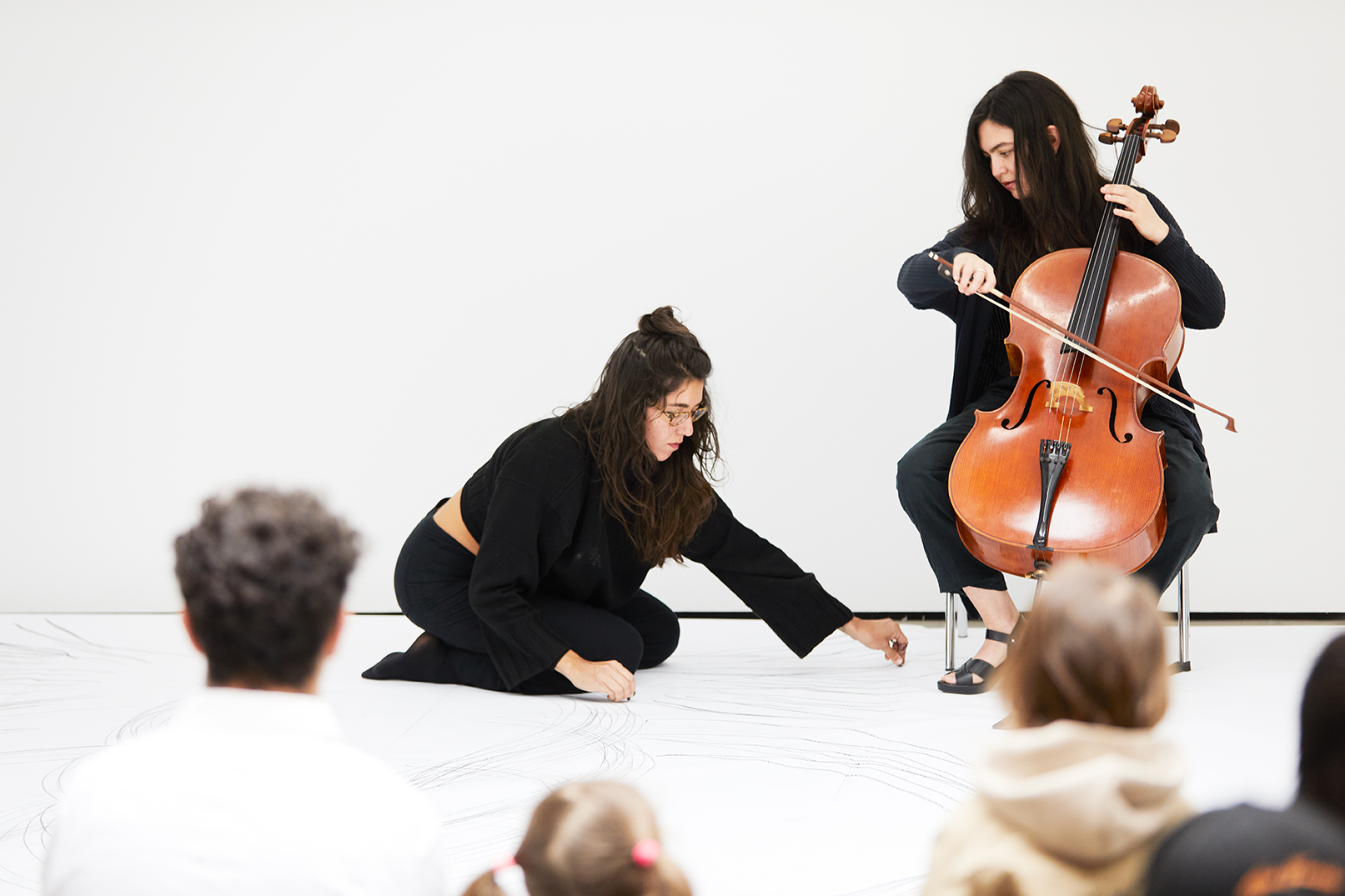 Performance with cellist Chieko Donker Duyvis