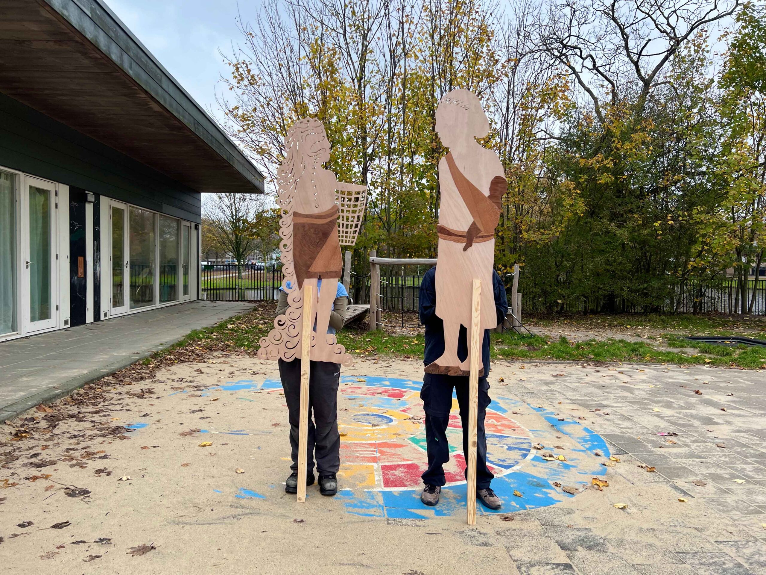 Kartinizaal Reconstruction “betweens, tyrannies, histories” 2025 // Shadow puppets