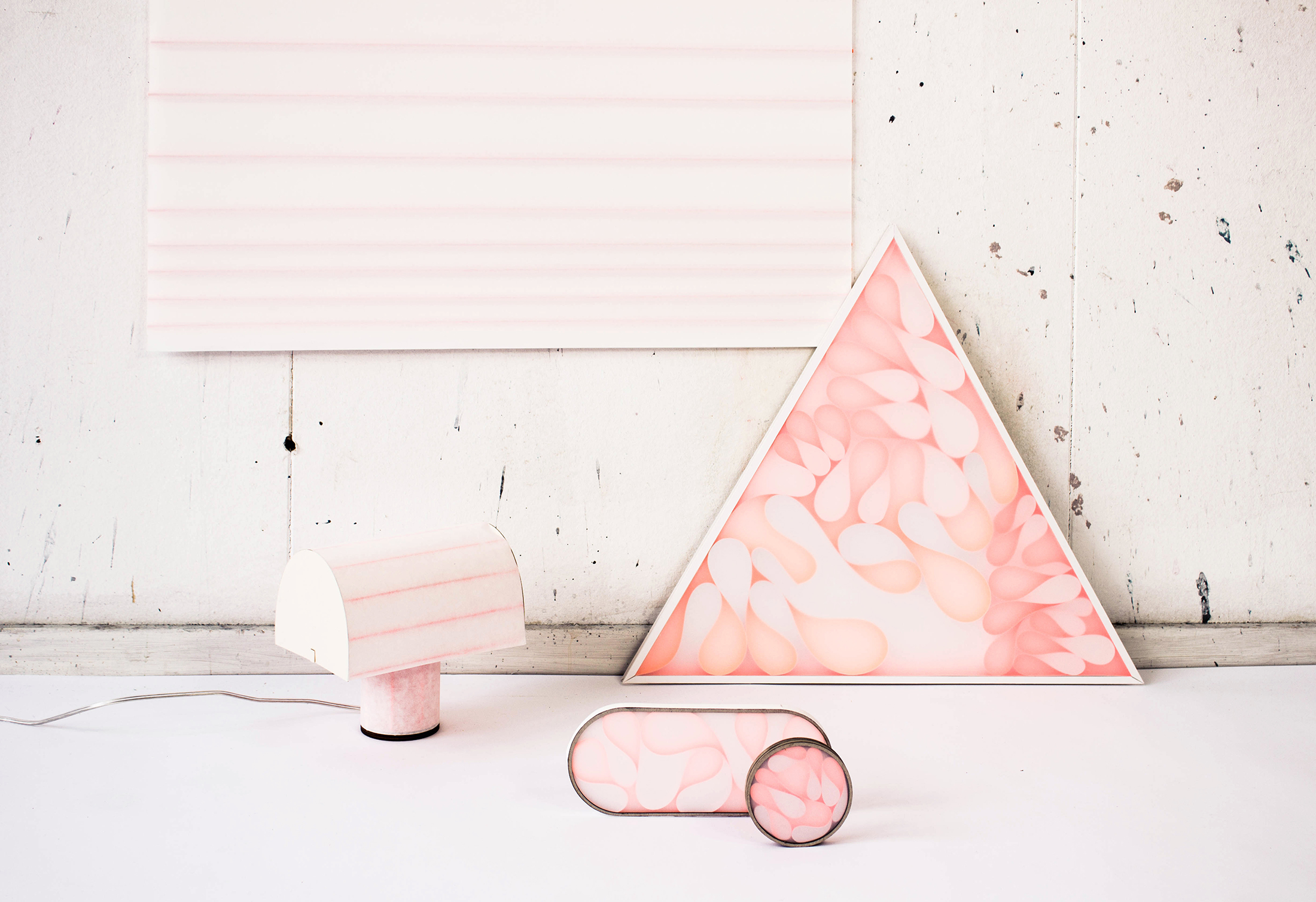Emitting Papers