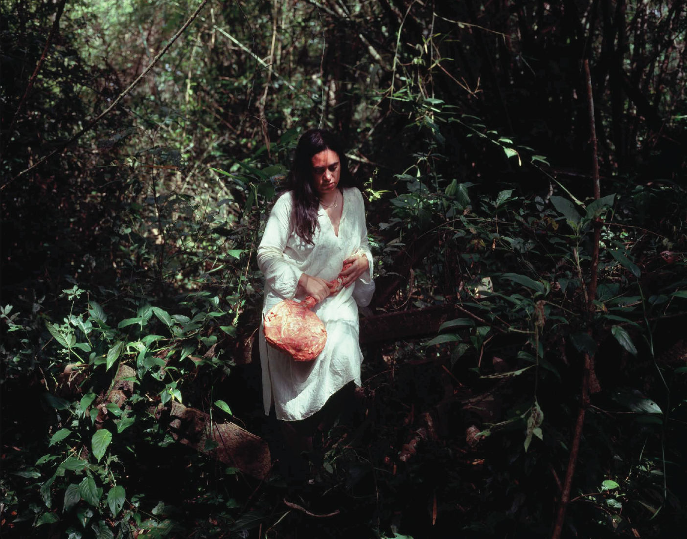 Reciting Footsteps of a Female Migrant Soerdi